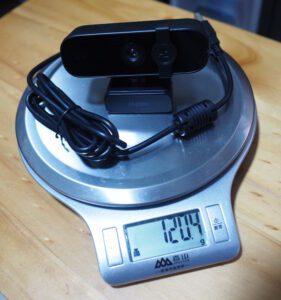 The Rapoo C280 webcam is all plastic and weighed 120.4g!